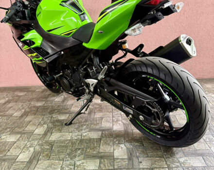 Зеленый Кавасаки Ninja 400, объемом двигателя 0.4 л и пробегом 27 тыс. км за 5100 $, фото 2 на Automoto.ua
