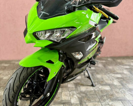 Зеленый Кавасаки Ninja 400, объемом двигателя 0.4 л и пробегом 27 тыс. км за 5100 $, фото 1 на Automoto.ua