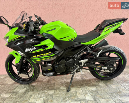 Зеленый Кавасаки Ninja 400, объемом двигателя 0.4 л и пробегом 27 тыс. км за 5100 $, фото 4 на Automoto.ua