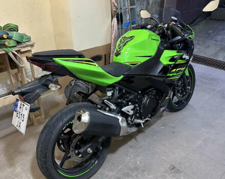 Зелений Кавасакі Ninja 400, об'ємом двигуна 0.4 л та пробігом 14 тис. км за 5500 $, фото 4 на Automoto.ua