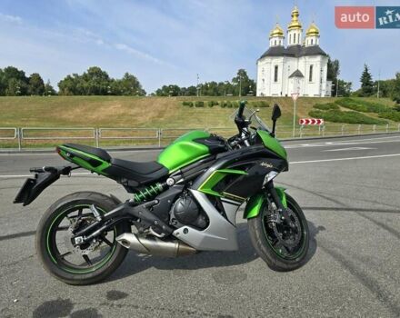 Зеленый Кавасаки Ninja 400, объемом двигателя 0.4 л и пробегом 10 тыс. км за 4399 $, фото 1 на Automoto.ua