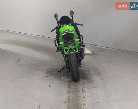 Зелений Кавасакі Ninja 400, об'ємом двигуна 0.4 л та пробігом 28 тис. км за 5100 $, фото 3 на Automoto.ua