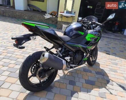 Зеленый Кавасаки Ninja 400, объемом двигателя 0.4 л и пробегом 22 тыс. км за 5500 $, фото 4 на Automoto.ua