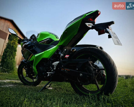 Зеленый Кавасаки Ninja 400, объемом двигателя 0.4 л и пробегом 14 тыс. км за 6200 $, фото 9 на Automoto.ua