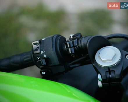 Зелений Кавасакі Ninja 400, об'ємом двигуна 0.4 л та пробігом 14 тис. км за 5600 $, фото 19 на Automoto.ua