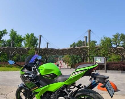Зелений Кавасакі Ninja 400, об'ємом двигуна 0.4 л та пробігом 7 тис. км за 5700 $, фото 1 на Automoto.ua