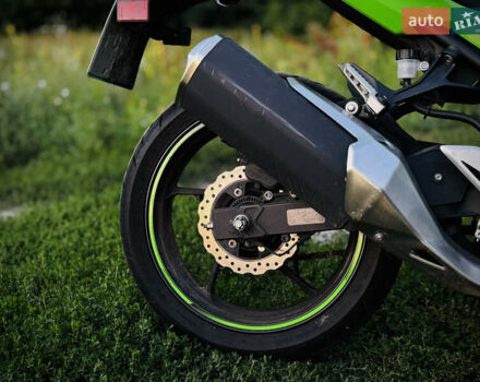 Зелений Кавасакі Ninja 400, об'ємом двигуна 0.4 л та пробігом 14 тис. км за 5600 $, фото 6 на Automoto.ua