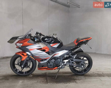 Оранжевый Кавасаки Ninja 400, объемом двигателя 0.4 л и пробегом 15 тыс. км за 5400 $, фото 1 на Automoto.ua