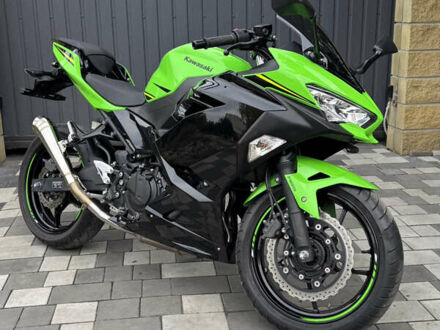 Зеленый Кавасаки Ninja 400R, объемом двигателя 0.4 л и пробегом 29 тыс. км за 5300 $, фото 1 на Automoto.ua