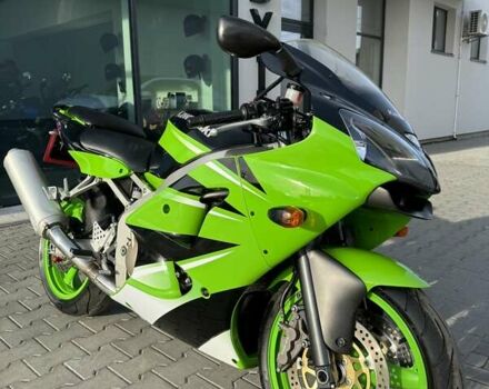 Зеленый Кавасаки Ninja 600 ZX-6R, объемом двигателя 0.6 л и пробегом 31 тыс. км за 4499 $, фото 3 на Automoto.ua