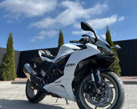 Білий Кавасакі Ninja 636 ZX-6R, об'ємом двигуна 0.65 л та пробігом 8 тис. км за 14500 $, фото 6 на Automoto.ua