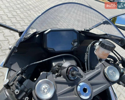 Білий Кавасакі Ninja 636 ZX-6R, об'ємом двигуна 0.65 л та пробігом 8 тис. км за 14500 $, фото 14 на Automoto.ua