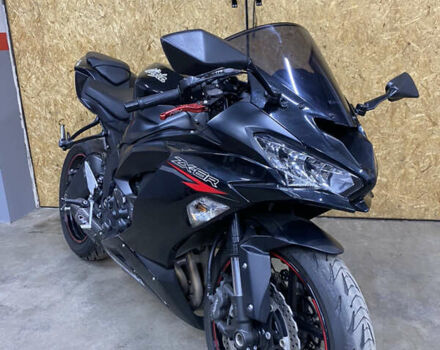 Чорний Кавасакі Ninja 636 ZX-6R, об'ємом двигуна 0.6 л та пробігом 12 тис. км за 12000 $, фото 1 на Automoto.ua