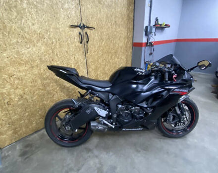 Чорний Кавасакі Ninja 636 ZX-6R, об'ємом двигуна 0.6 л та пробігом 12 тис. км за 12000 $, фото 11 на Automoto.ua