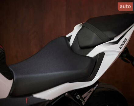 Кавасаки Ninja 636 ZX-6R, объемом двигателя 0.63 л и пробегом 19 тыс. км за 13000 $, фото 16 на Automoto.ua