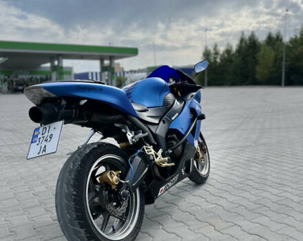 Кавасаки Ninja 636 ZX-6R, объемом двигателя 0.6 л и пробегом 38 тыс. км за 6200 $, фото 4 на Automoto.ua