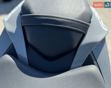 Серый Кавасаки Ninja 636 ZX-6R, объемом двигателя 0.64 л и пробегом 17 тыс. км за 11900 $, фото 12 на Automoto.ua