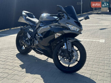 Кавасакі Ninja 636 ZX-6R 2019 у Львові на Automoto.ua Сірий Кавасакі Ninja 636 ZX-6R, об'ємом двигуна 0.64 л та пробігом 17 тис. км за 11900 $, фото 1 на Automoto.ua