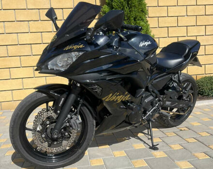 Черный Кавасаки Ninja 650R, объемом двигателя 0.65 л и пробегом 30 тыс. км за 6100 $, фото 6 на Automoto.ua