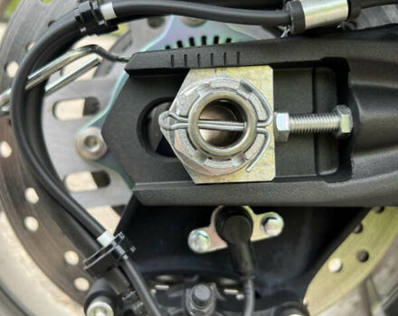 Черный Кавасаки Ninja ZX-14R, объемом двигателя 1.4 л и пробегом 5 тыс. км за 16500 $, фото 10 на Automoto.ua