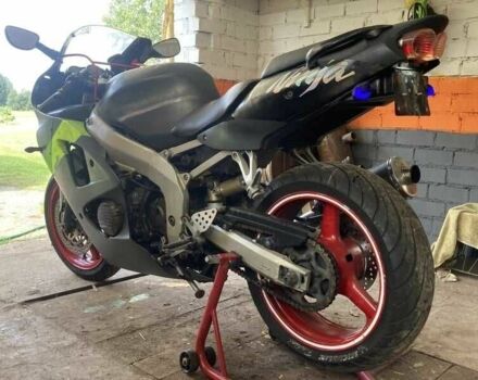 Кавасаки Ninja ZX-6R, объемом двигателя 0.6 л и пробегом 0 тыс. км за 300 $, фото 5 на Automoto.ua