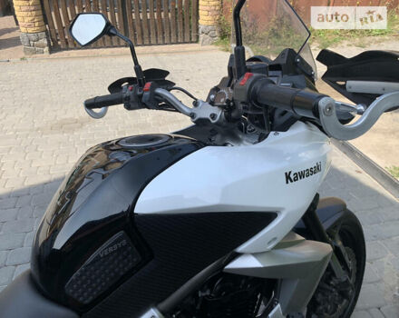 Белый Кавасаки Versys 650, объемом двигателя 0.65 л и пробегом 58 тыс. км за 5700 $, фото 5 на Automoto.ua