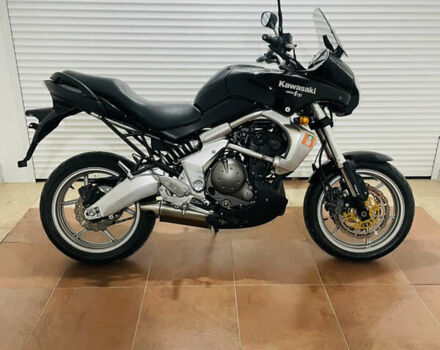 Черный Кавасаки Versys 650, объемом двигателя 0.65 л и пробегом 50 тыс. км за 4900 $, фото 1 на Automoto.ua