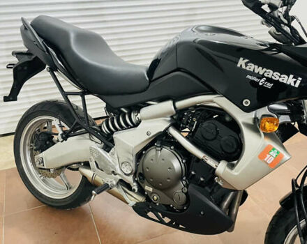 Черный Кавасаки Versys 650, объемом двигателя 0.65 л и пробегом 50 тыс. км за 4900 $, фото 5 на Automoto.ua