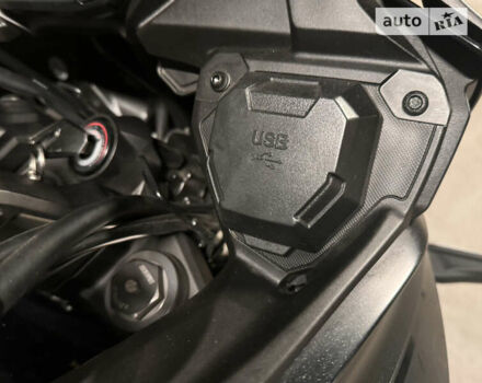Черный Кавасаки Versys 650, объемом двигателя 0.65 л и пробегом 15 тыс. км за 11500 $, фото 17 на Automoto.ua
