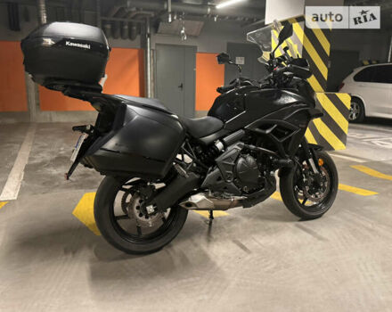 Черный Кавасаки Versys 650, объемом двигателя 0.65 л и пробегом 15 тыс. км за 11500 $, фото 4 на Automoto.ua