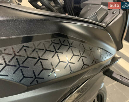 Черный Кавасаки Versys 650, объемом двигателя 0.65 л и пробегом 19 тыс. км за 10900 $, фото 16 на Automoto.ua