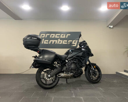 Черный Кавасаки Versys 650, объемом двигателя 0.65 л и пробегом 19 тыс. км за 10900 $, фото 11 на Automoto.ua