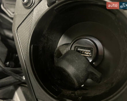 Черный Кавасаки Versys 650, объемом двигателя 0.65 л и пробегом 19 тыс. км за 10900 $, фото 25 на Automoto.ua