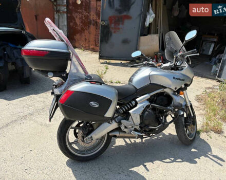 Серый Кавасаки Versys 650, объемом двигателя 0.65 л и пробегом 49 тыс. км за 4700 $, фото 3 на Automoto.ua