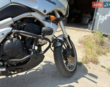 Серый Кавасаки Versys 650, объемом двигателя 0.65 л и пробегом 49 тыс. км за 4700 $, фото 14 на Automoto.ua