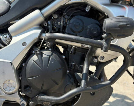Серый Кавасаки Versys 650, объемом двигателя 0.65 л и пробегом 49 тыс. км за 4700 $, фото 12 на Automoto.ua