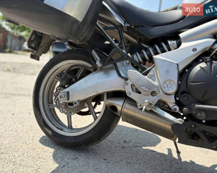 Серый Кавасаки Versys 650, объемом двигателя 0.65 л и пробегом 49 тыс. км за 4700 $, фото 16 на Automoto.ua