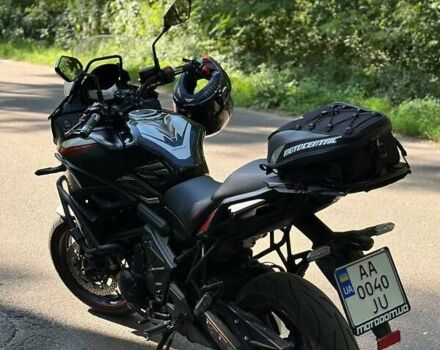 Серый Кавасаки Versys 650, объемом двигателя 0.65 л и пробегом 25 тыс. км за 9700 $, фото 2 на Automoto.ua