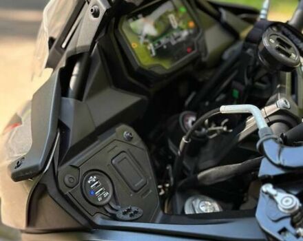 Серый Кавасаки Versys 650, объемом двигателя 0.65 л и пробегом 25 тыс. км за 9700 $, фото 5 на Automoto.ua