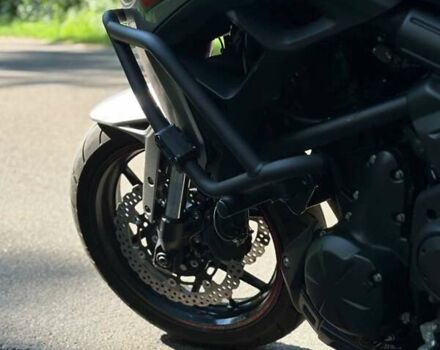 Серый Кавасаки Versys 650, объемом двигателя 0.65 л и пробегом 25 тыс. км за 9700 $, фото 8 на Automoto.ua