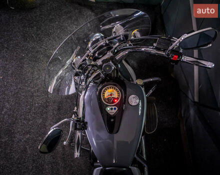 Білий Кавасакі VN 900, об'ємом двигуна 0.9 л та пробігом 7 тис. км за 13000 $, фото 12 на Automoto.ua