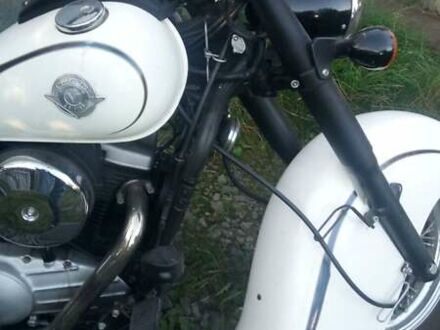 Кавасакі Vulcan 400 Classic 2004 у Ладижин на Automoto.ua Білий Кавасакі Vulcan 400 Classic, об'ємом двигуна 0 л та пробігом 36 тис. км за 3900 $, фото 1 на Automoto.ua
