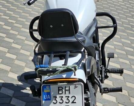 Белый Кавасаки Vulcan 650S, объемом двигателя 0.65 л и пробегом 27 тыс. км за 6799 $, фото 3 на Automoto.ua