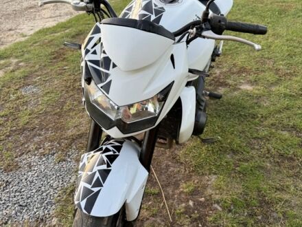 Кавасаки Z750, объемом двигателя 0.75 л и пробегом 0 тыс. км за 2900 $, фото 1 на Automoto.ua