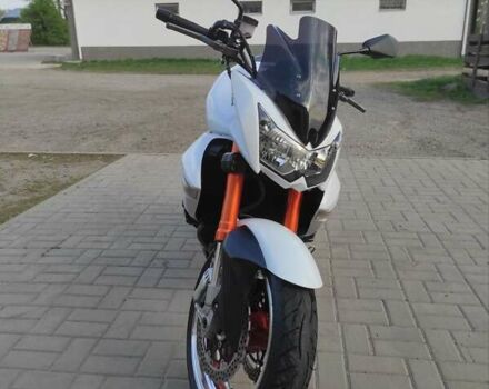 Белый Кавасаки Z 1000, объемом двигателя 1 л и пробегом 29 тыс. км за 7200 $, фото 5 на Automoto.ua