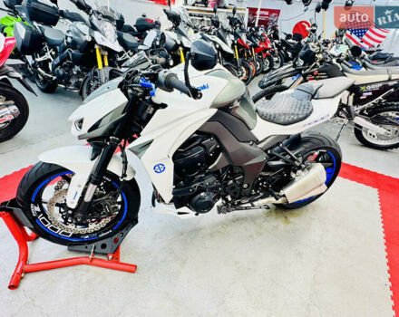 Белый Кавасаки Z 1000, объемом двигателя 1 л и пробегом 16 тыс. км за 12500 $, фото 9 на Automoto.ua