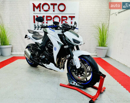 Белый Кавасаки Z 1000, объемом двигателя 1 л и пробегом 16 тыс. км за 12500 $, фото 1 на Automoto.ua