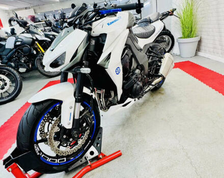 Белый Кавасаки Z 1000, объемом двигателя 1 л и пробегом 16 тыс. км за 12500 $, фото 30 на Automoto.ua