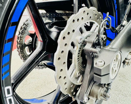 Белый Кавасаки Z 1000, объемом двигателя 1 л и пробегом 16 тыс. км за 12500 $, фото 16 на Automoto.ua