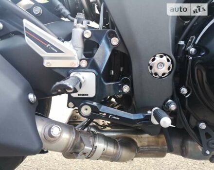 Черный Кавасаки Z 1000, объемом двигателя 1 л и пробегом 14 тыс. км за 9449 $, фото 11 на Automoto.ua